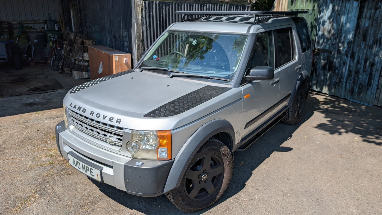 Land Rover Discovery 3&4 Alu-Mod low profile roof rack + vehicle specific brackets