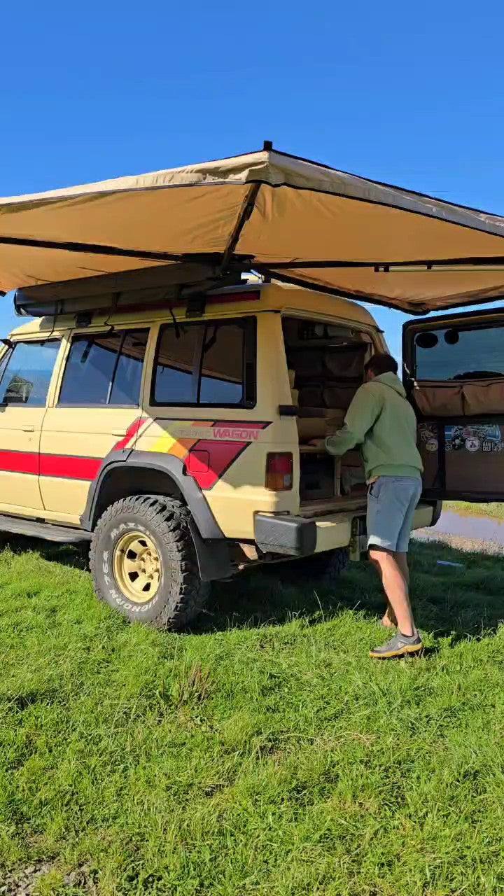 JKoverland 270° Degree Awning LHS